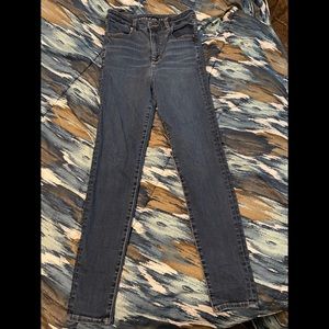 American Eagle Jeans Size 8 Long!!